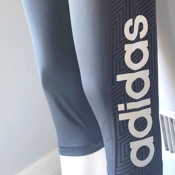 Adidas Techfit Climalite 3/4 Length Leggings Size M - Picture 2 of 9